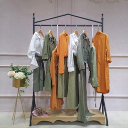 曼天雨品牌折扣女装 多品牌折扣店的加盟新机遇